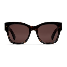 Gafas de sol con marco de mariposa