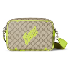 Bolsa cruzada mediana con estampado