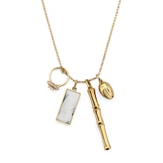 Collier avec breloques