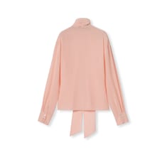 Camisa de crepé de China con lazo al cuello