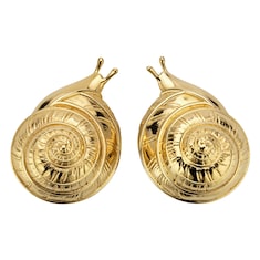 Snail-shaped earrings