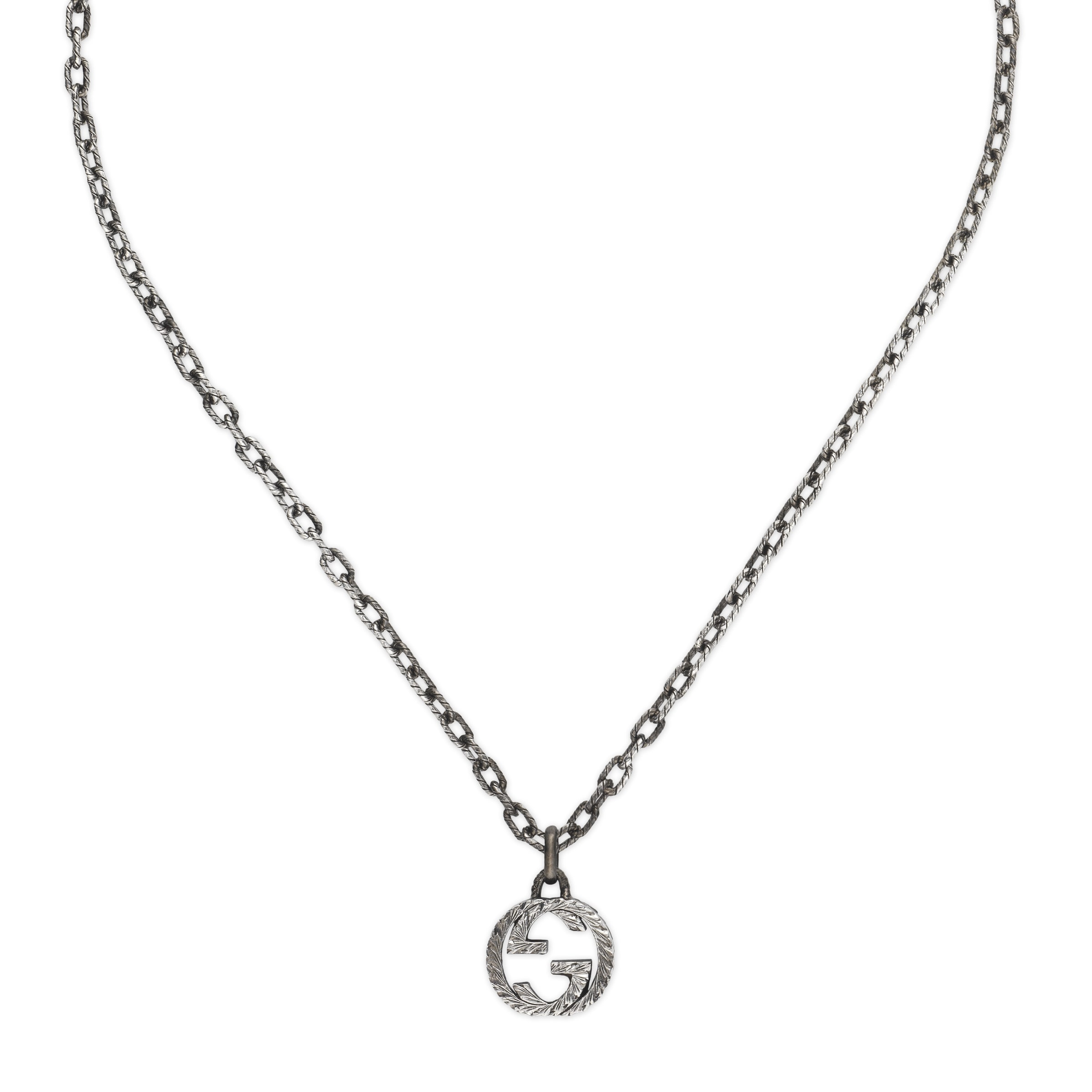 455307_J8400_0811_001_100_0000_Light-Interlocking-G-pendant-necklace.jpg