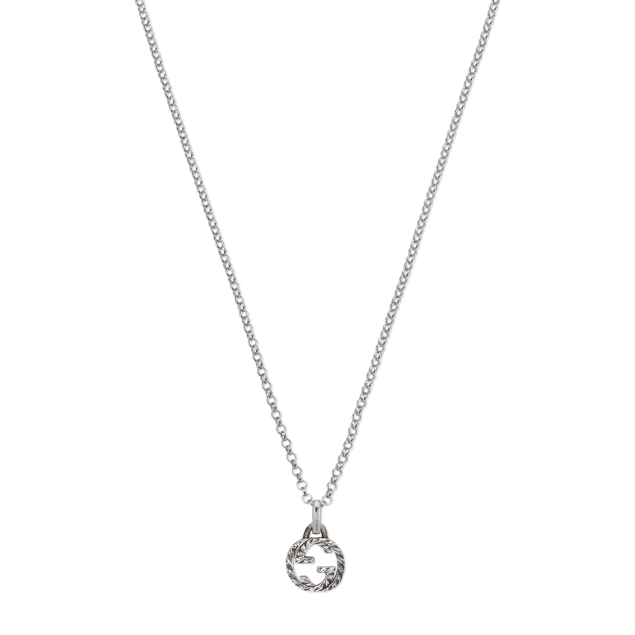 455535_J8400_0811_001_100_0000_Light-Interlocking-G-pendant-necklace.jpg