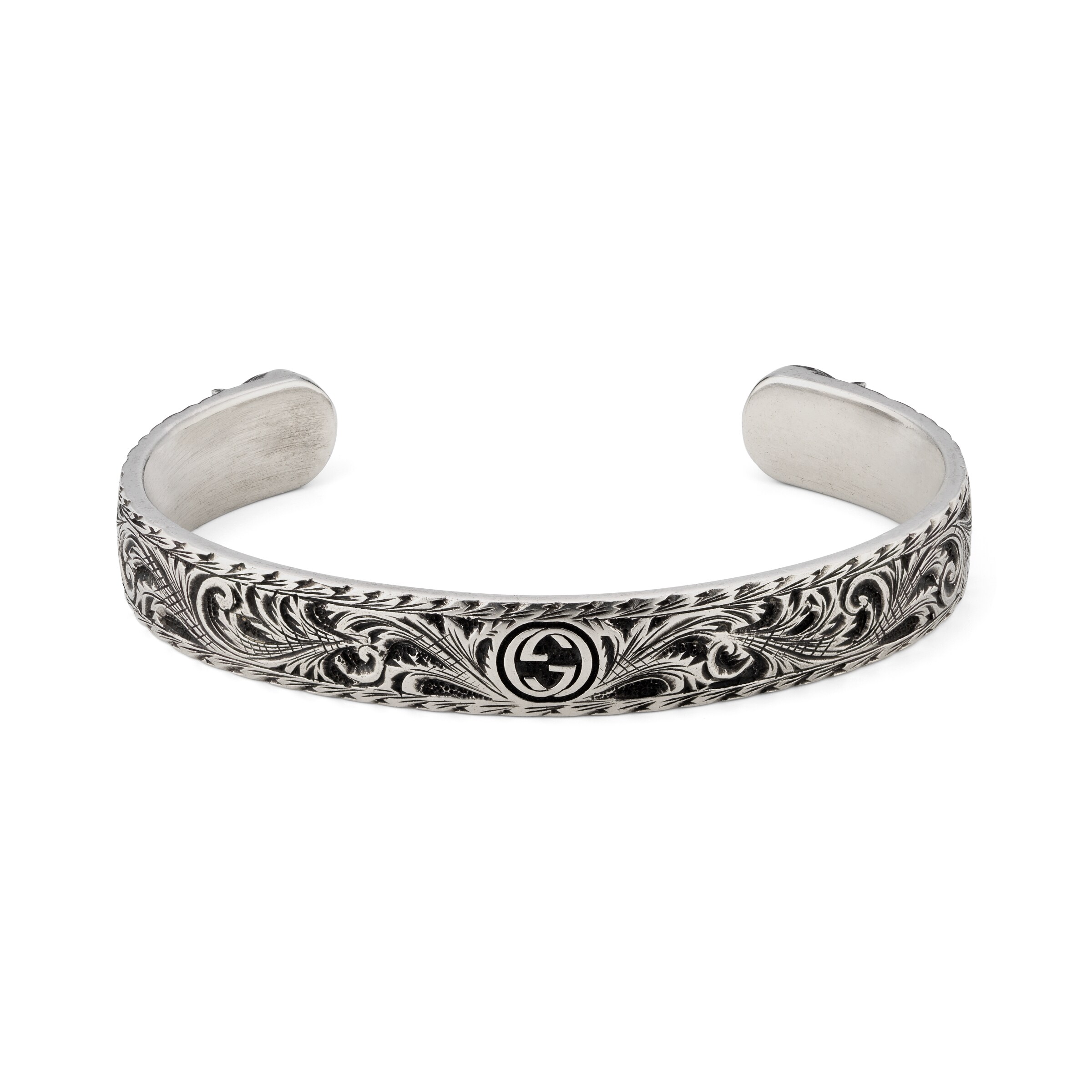 433575_J8400_0811_001_100_0000_Light-Bracelet-in-silver-with-feline-head.jpg