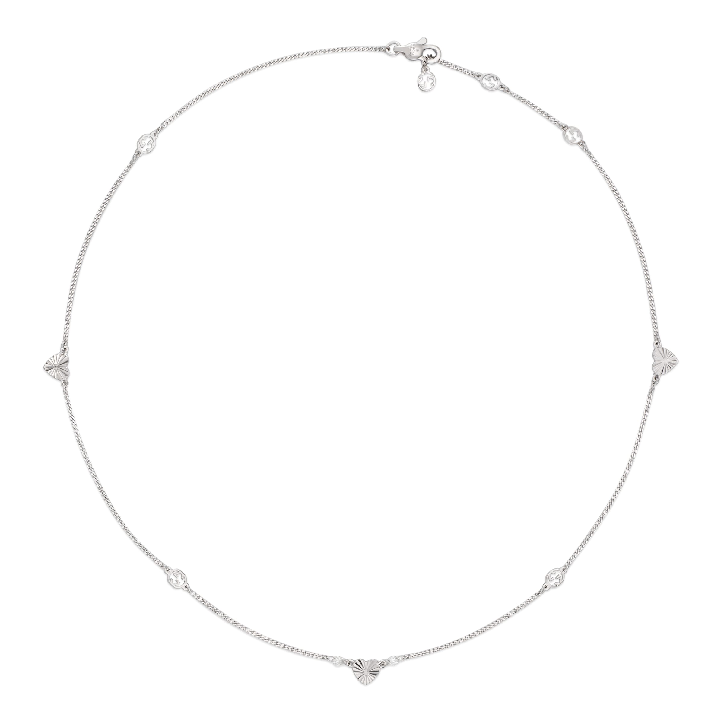 679120_J8568_9066_001_100_0000_Light-Interlocking-G-18k-necklace-with-heart.jpg