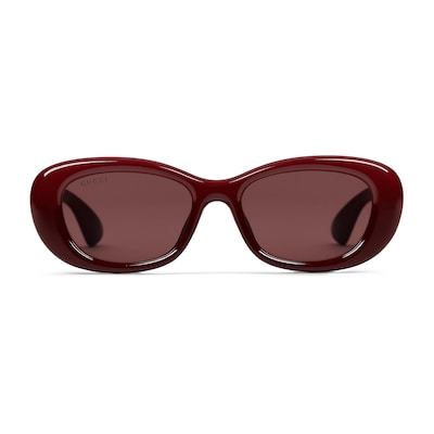 Low nose bridge fit oval sunglasses in Gucci Rosso Ancora