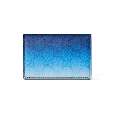 gucci カードケース　大人気　ライトブルー GGエンブレム〕ストラップ付き カードケースライトブルー