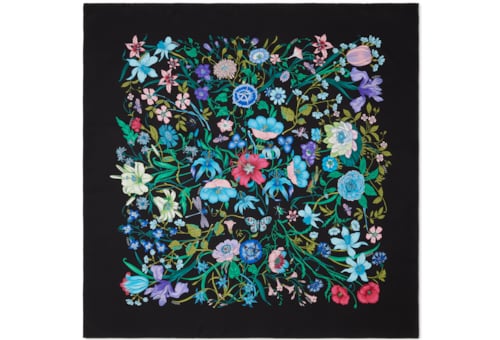 Gucci Flora print silk twill carré in Multicolor Silk