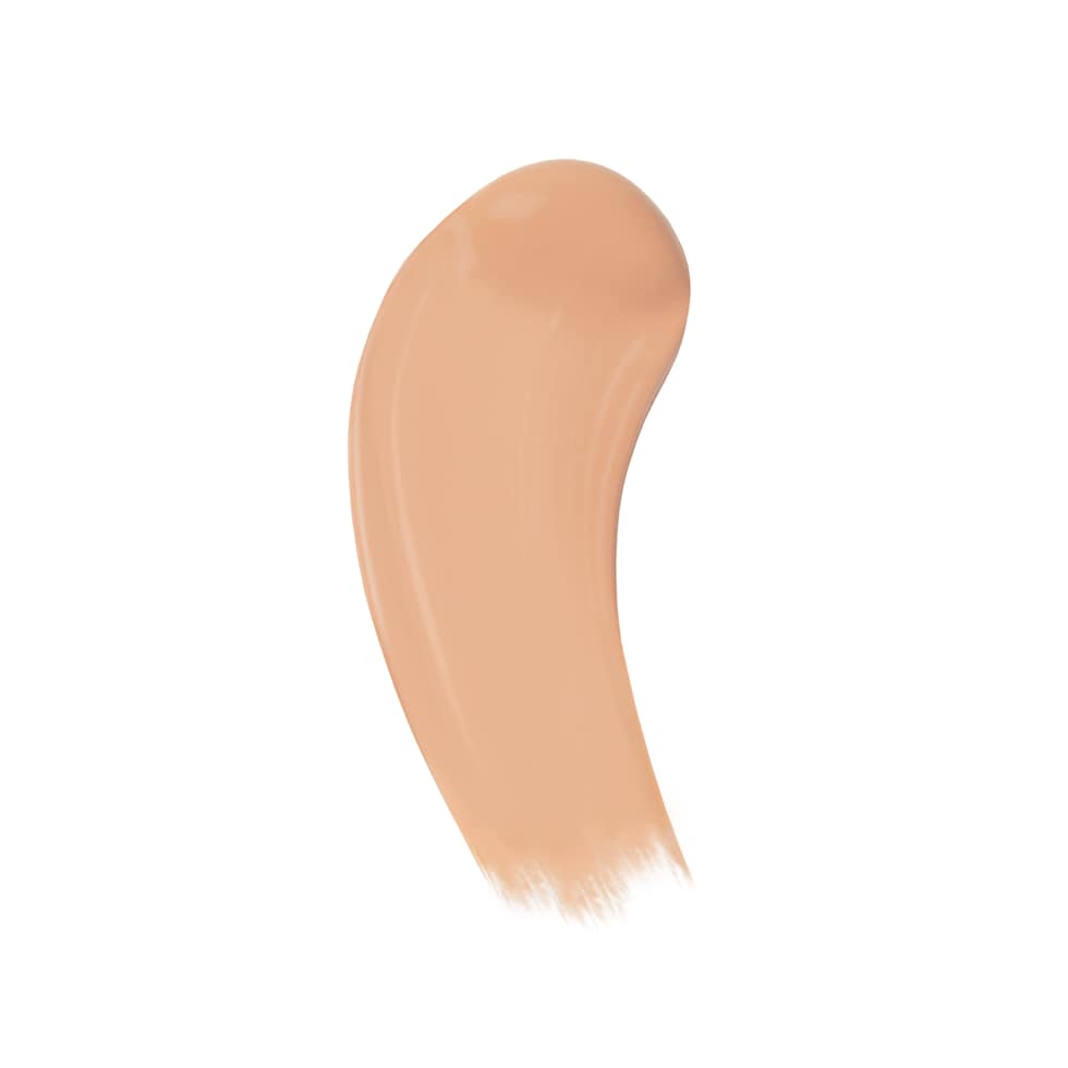  グッチ エテルニテ ドゥ ボーテ ルミナス マット フィニッシュ、SPF ファンデーション 205C