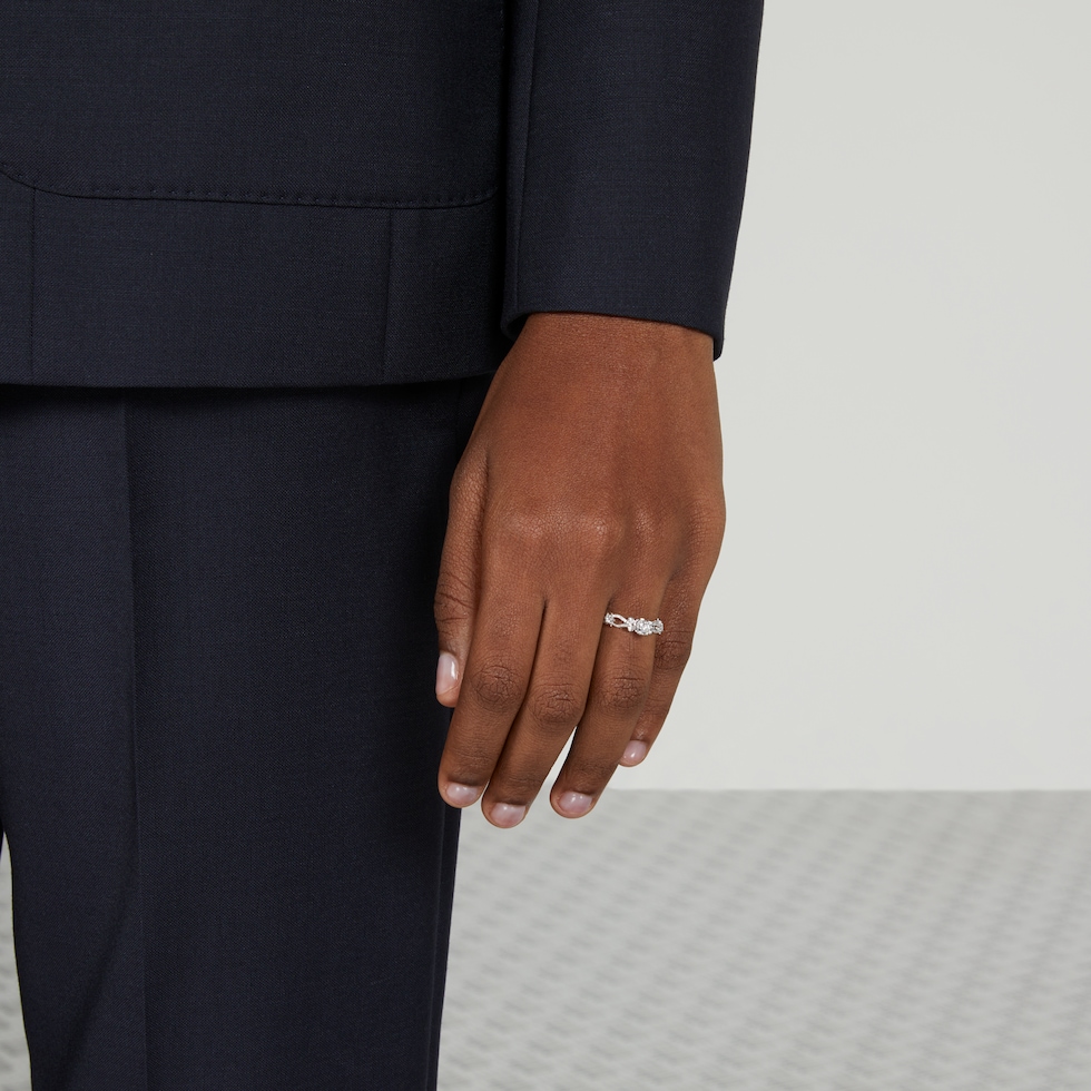 Gucci Flora 18k solitaire ring