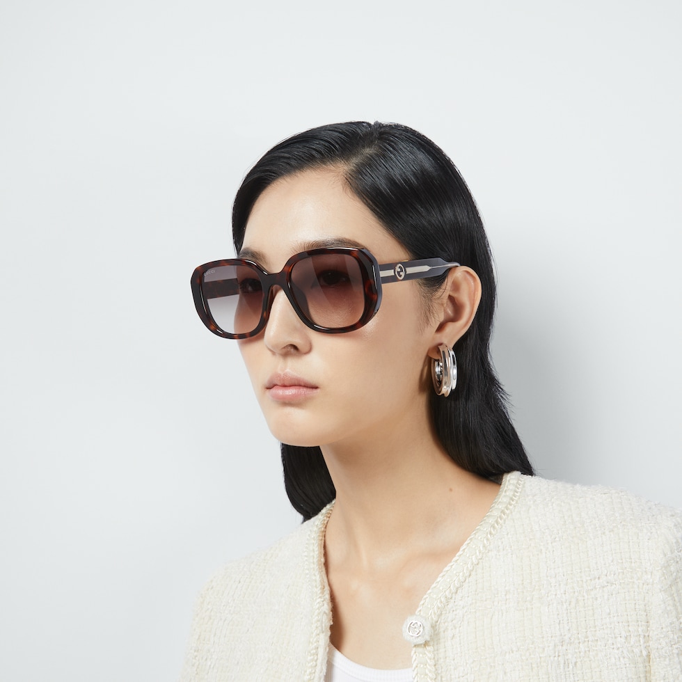 Specialized fit round sunglasses