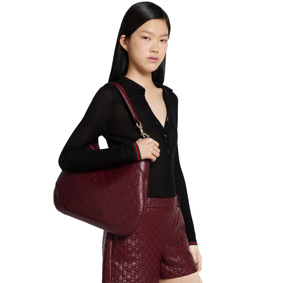 Gucci B medium shoulder bag