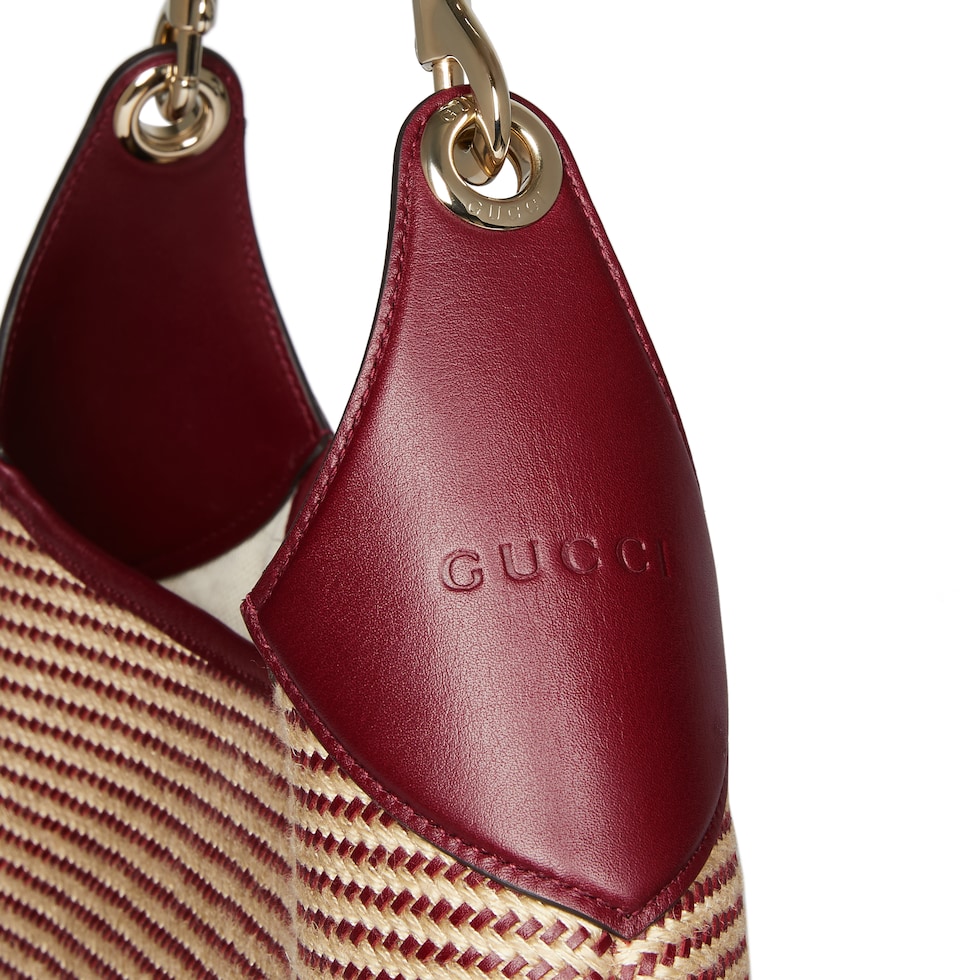 Gucci B medium shoulder bag