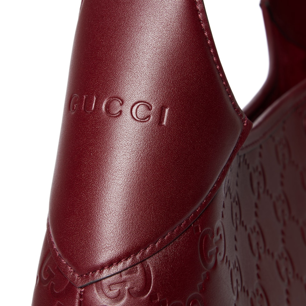 Gucci B medium shoulder bag