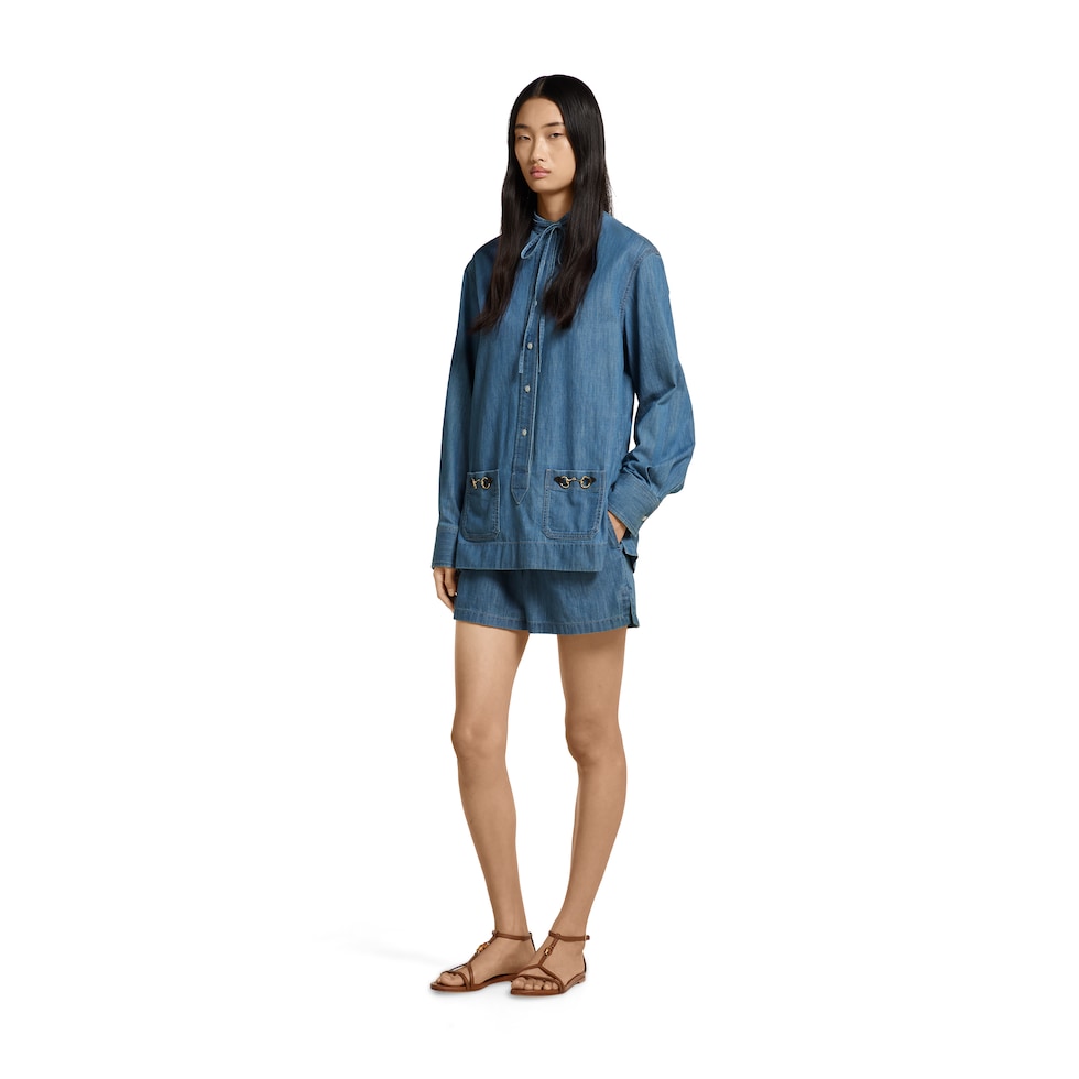 Denim shorts with Horsebit