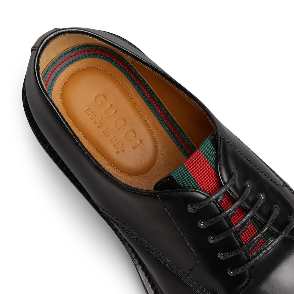Men's lace up shoe