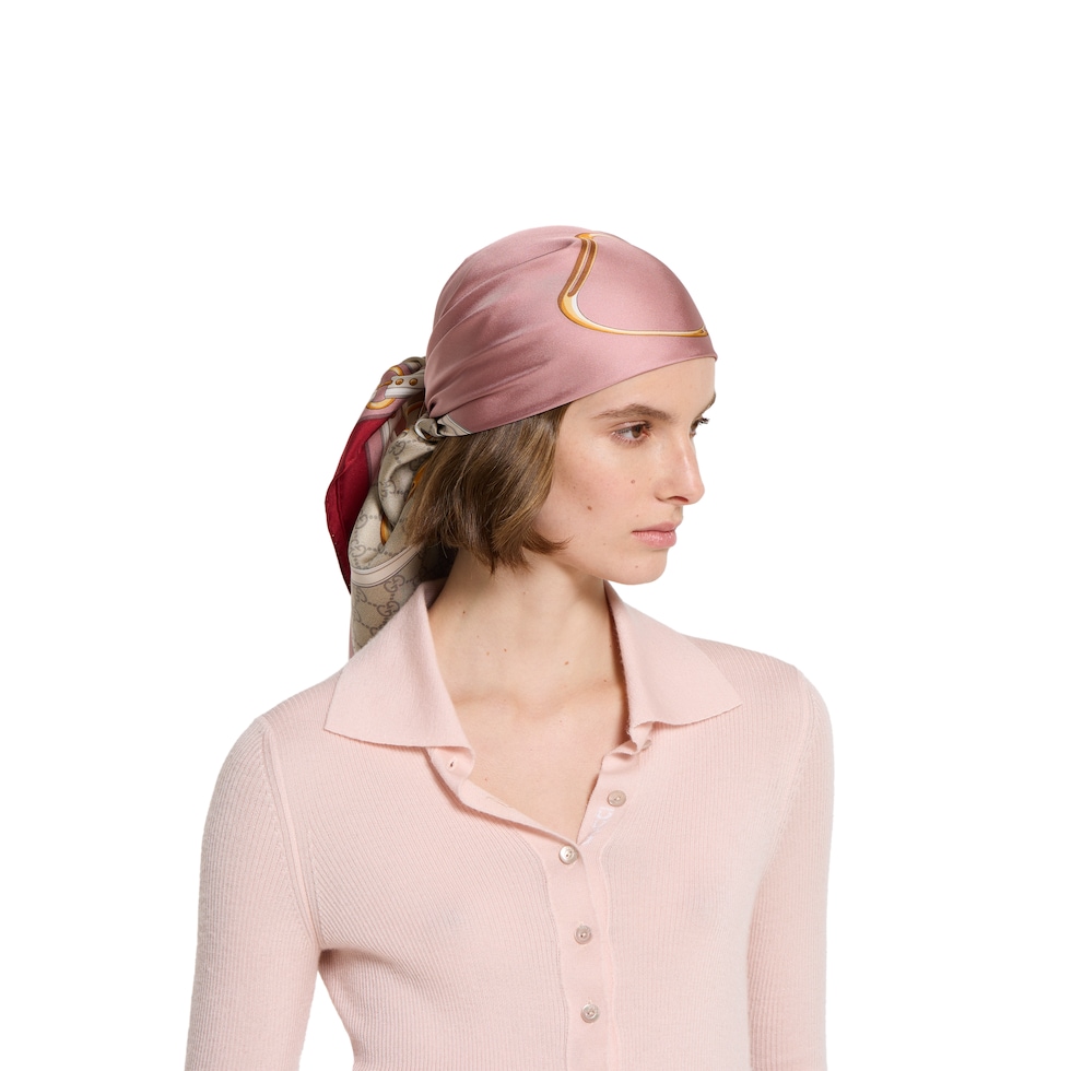 スカーフ GUCCI Woman Neck scarf Sand 7770663G001 9564 Printed silk twill carré in brown and multicolor | GUCCI® US