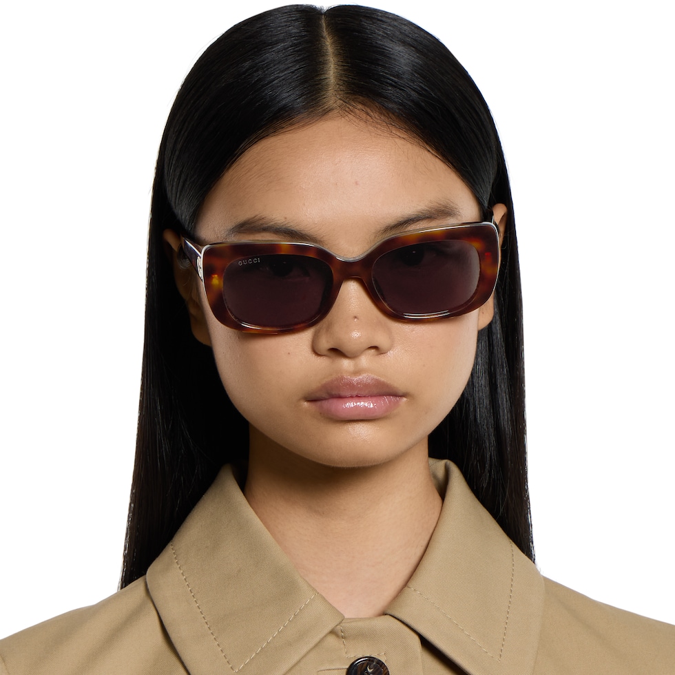 Low nose bridge fit sunglasses