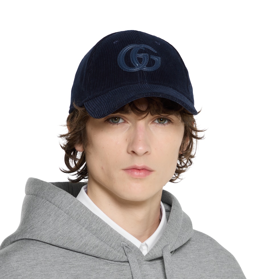 Baseballkappe aus Samt mit Stickerei