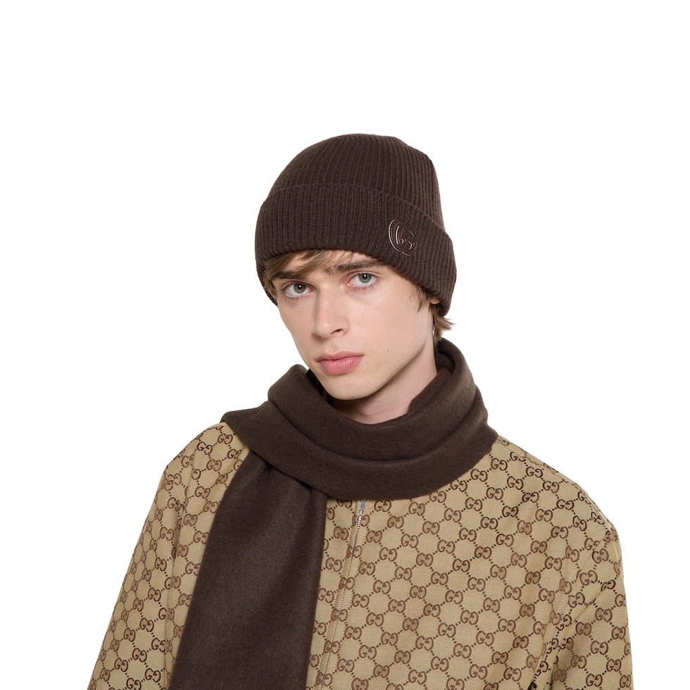 Cashmere hat with patch