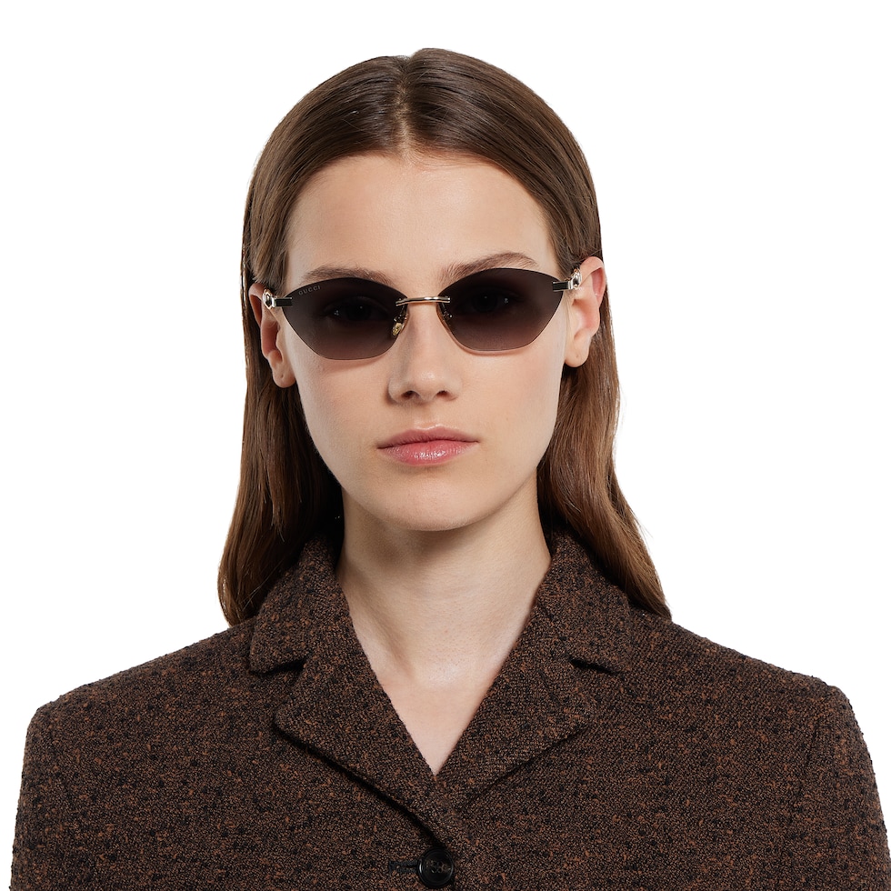 Cat eye frame sunglasses