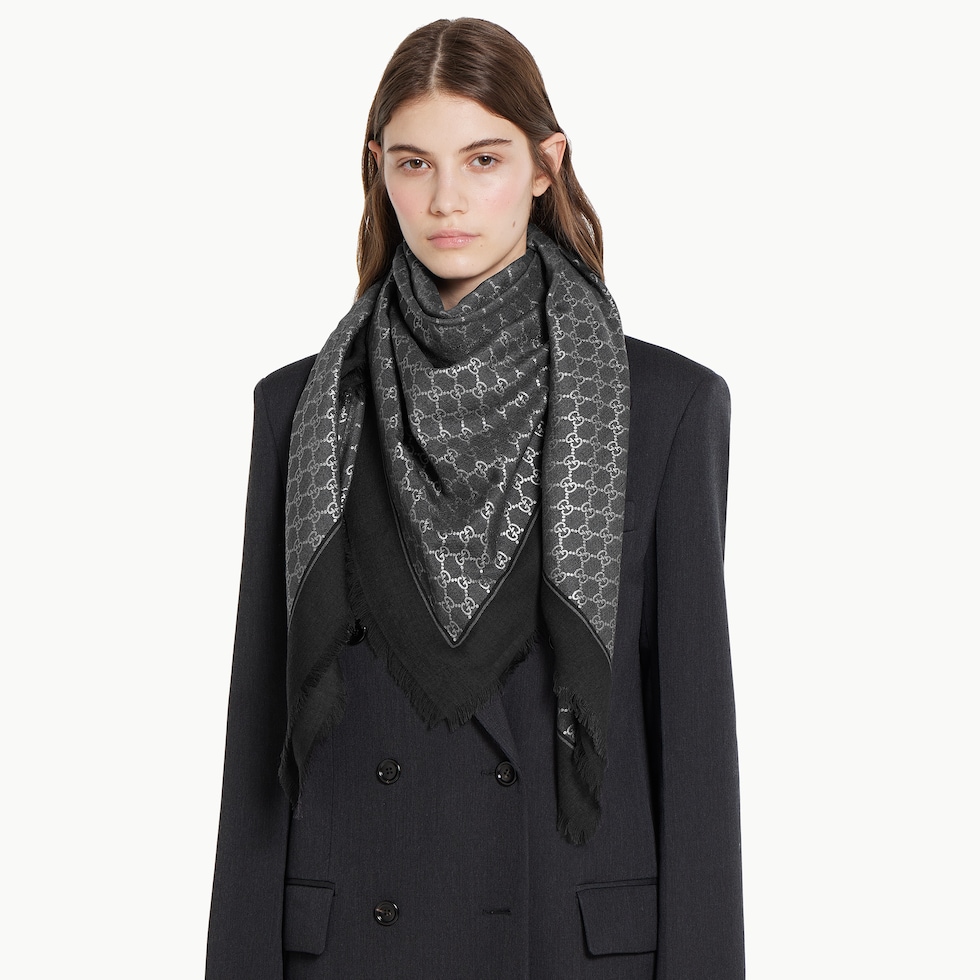 Laminated GG wool shawl