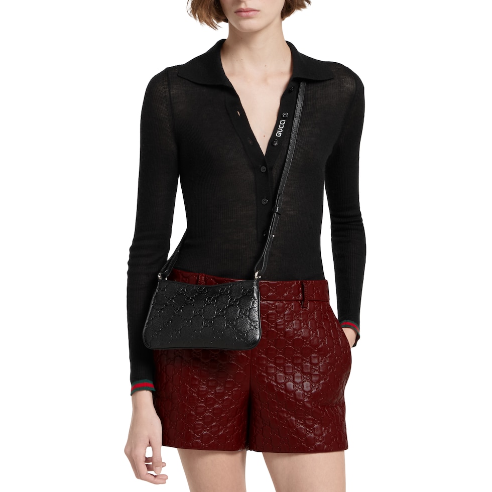 GG Emblem small shoulder bag