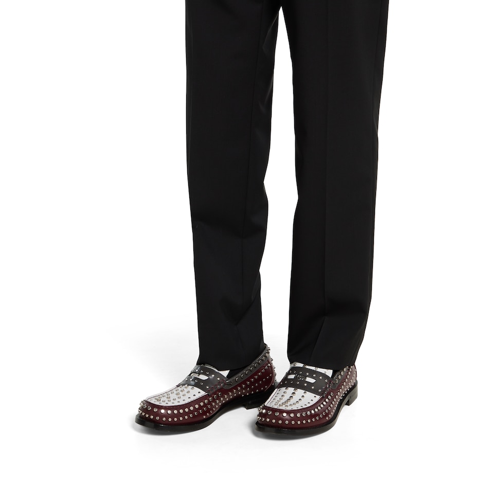 Men's loafer with removable detail