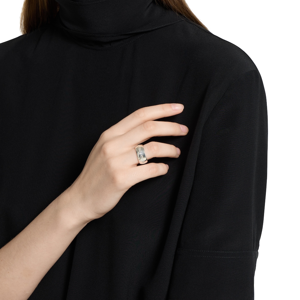 Blind for Love wide ring