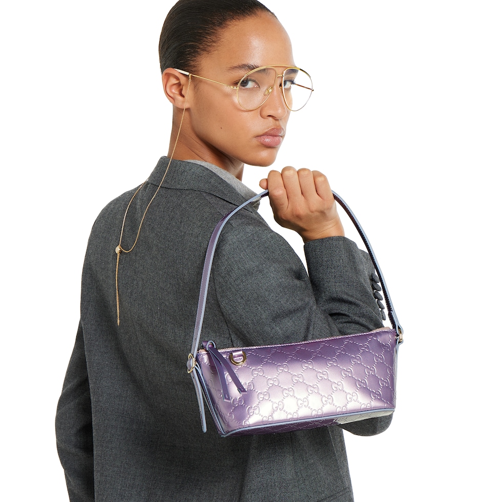 GG Emblem small shoulder bag