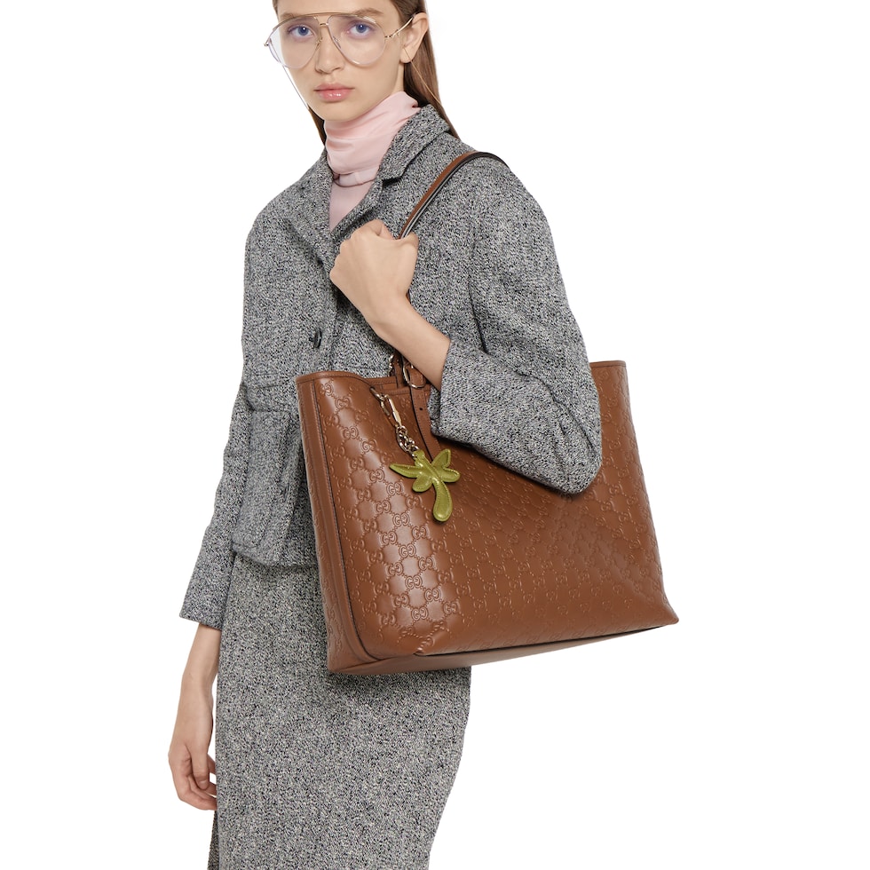 GG Emblem large tote bag