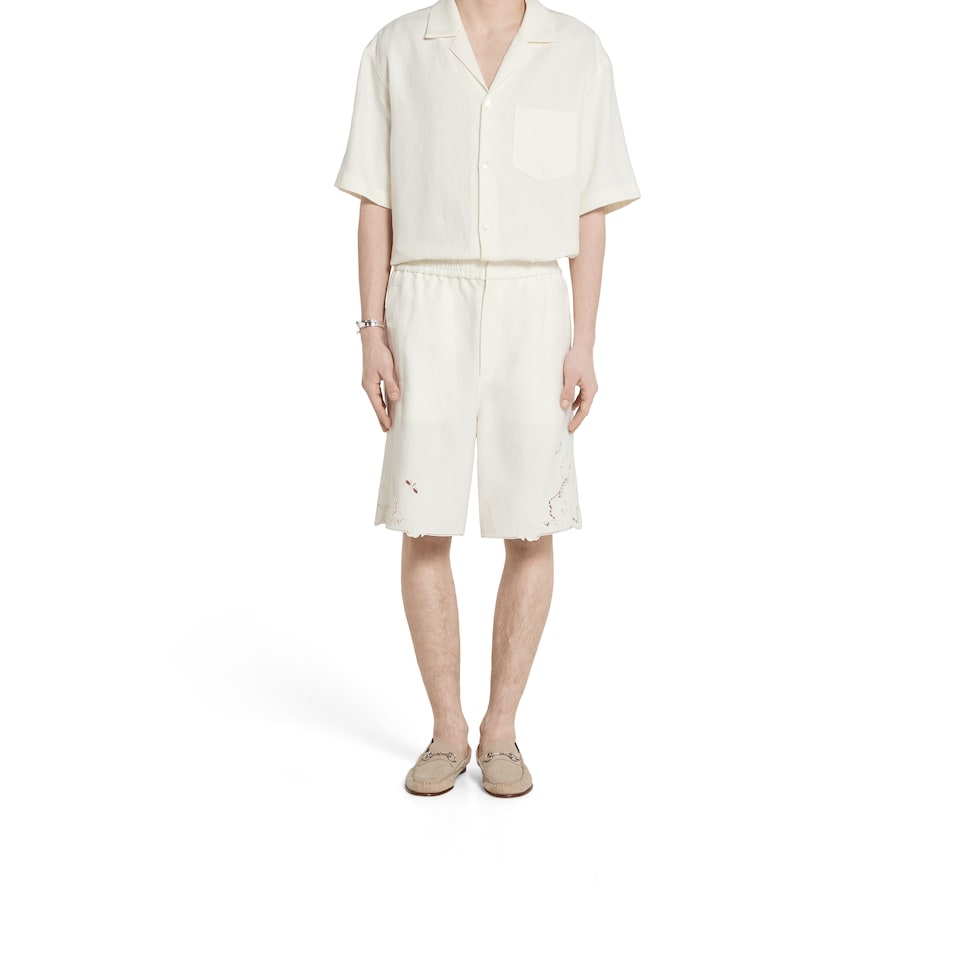Linen shorts with embroidery