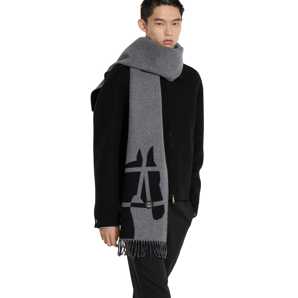 Wool scarf with jacquard motif