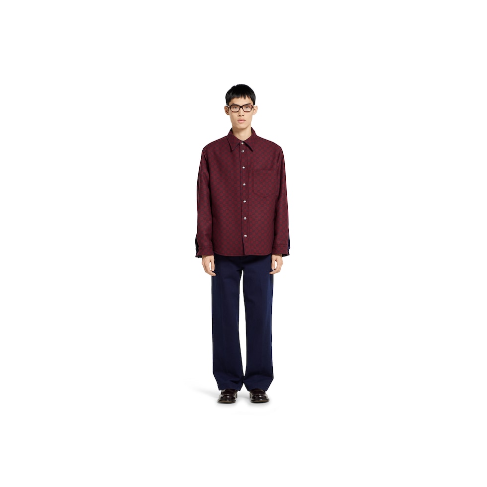 Washed denim pant with embossed label