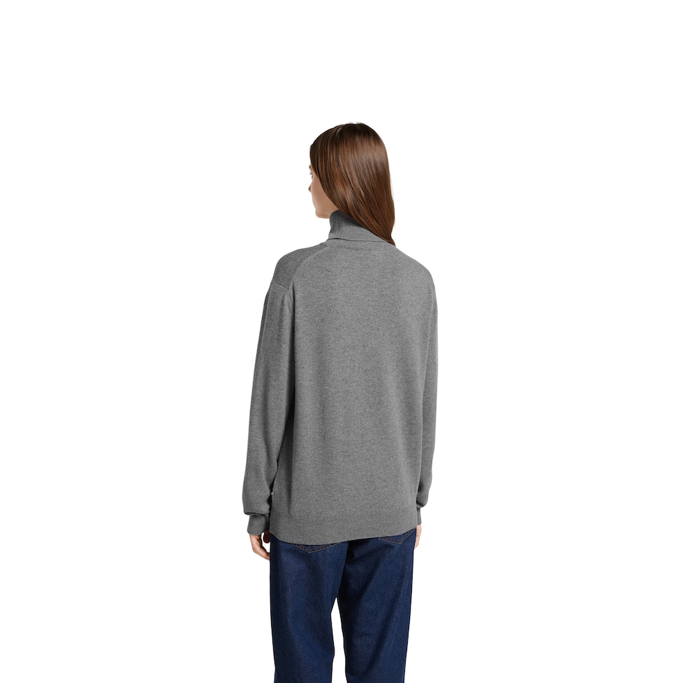 Cashmere turtleneck with intarsia