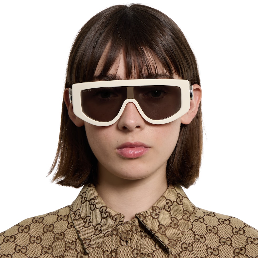 Rectangular frame sunglasses