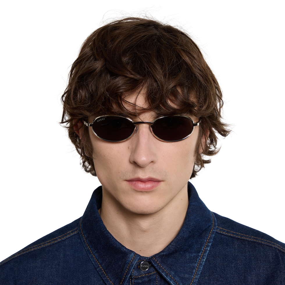 Oval frame sunglasses