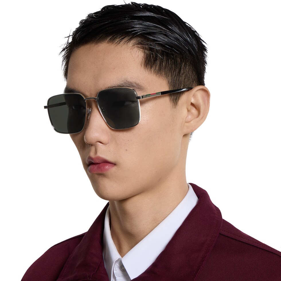 Low nose bridge fit sunglasses