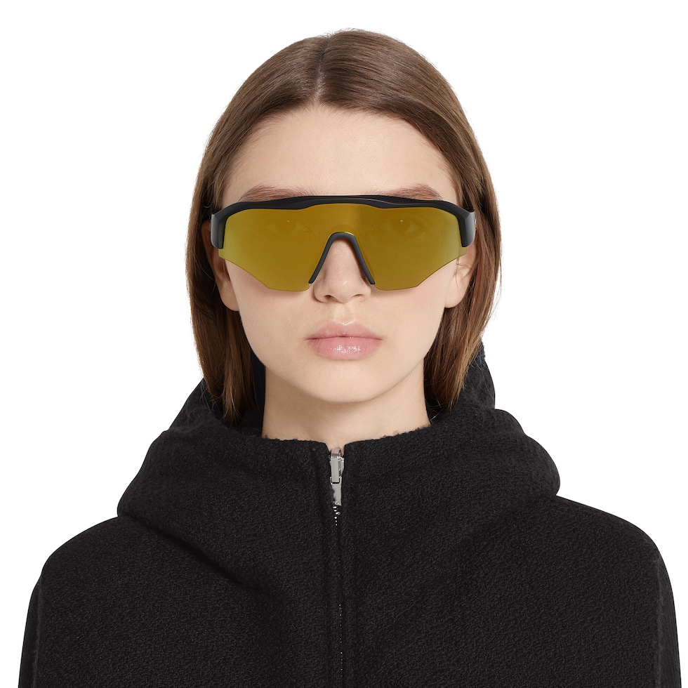 Rectangular frame sunglasses