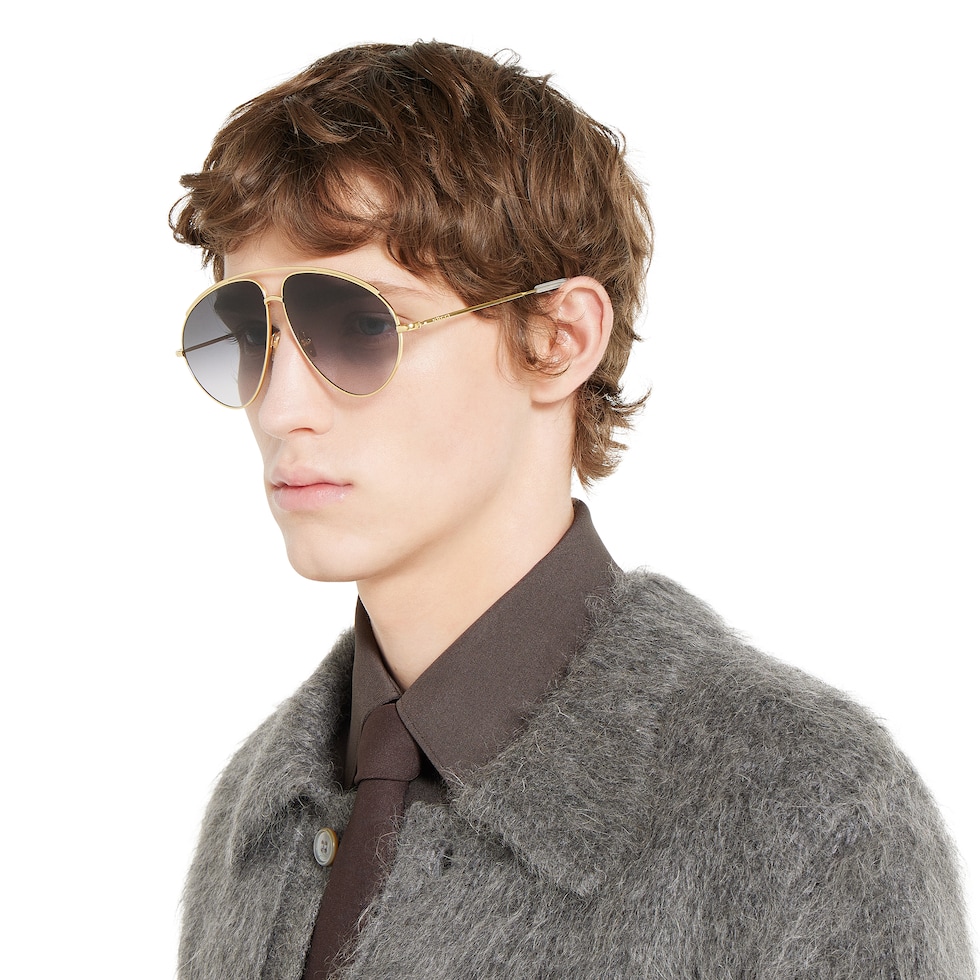 Aviator frame sunglasses