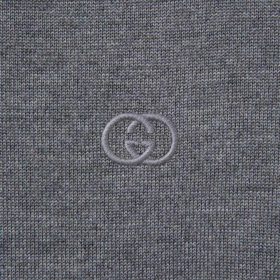 Col roulé en laine fine avec broderie