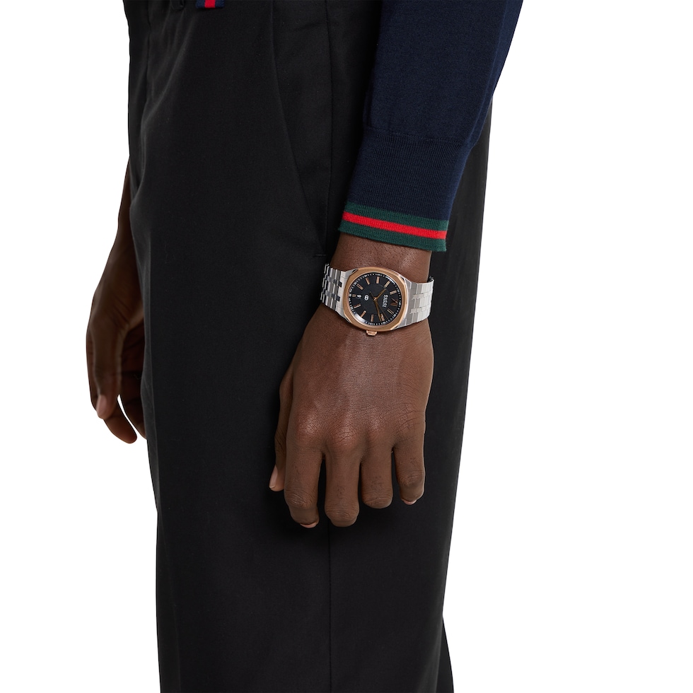ساعة Gucci 25H، مقاس 40 مم