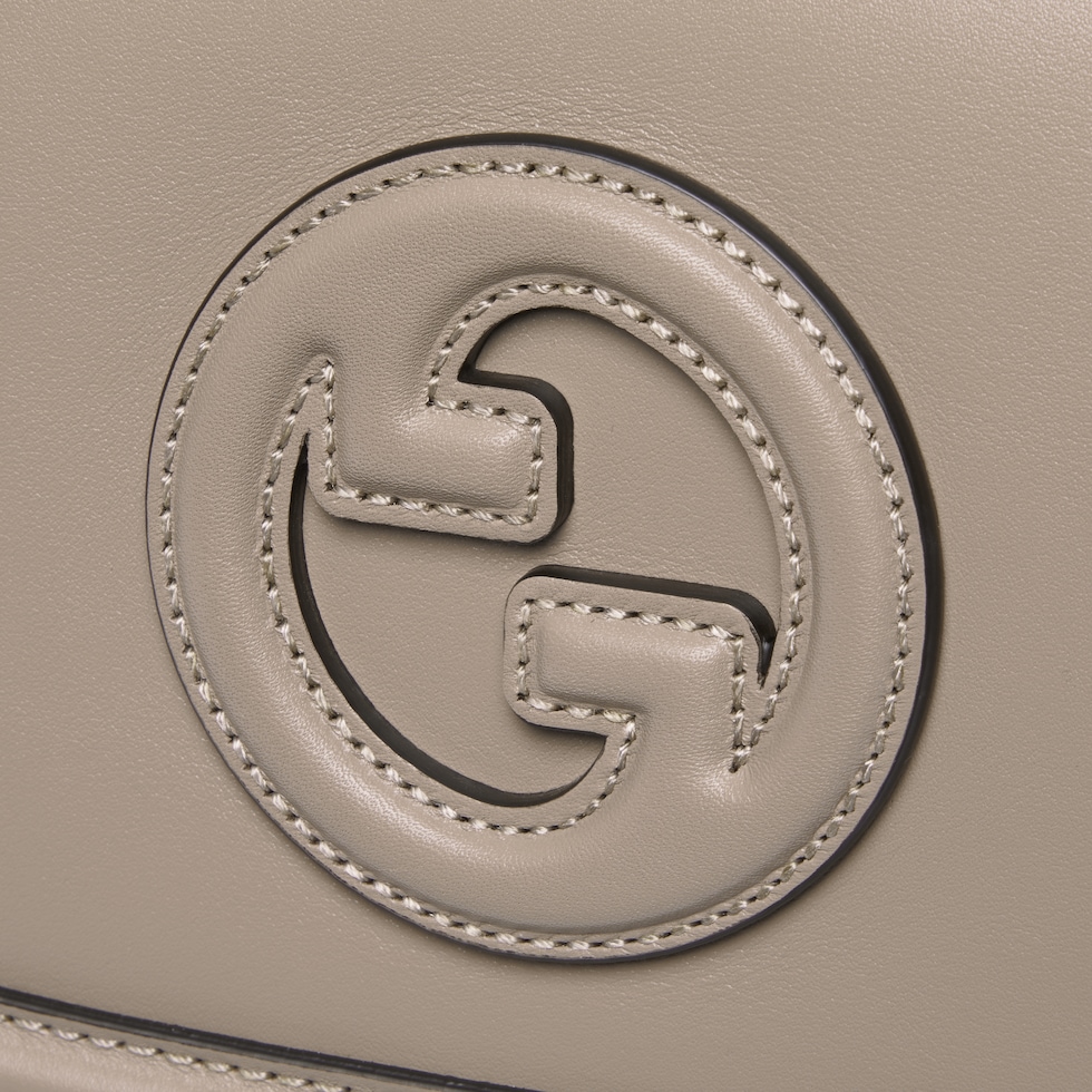 Gucci Blondie medium top handle bag