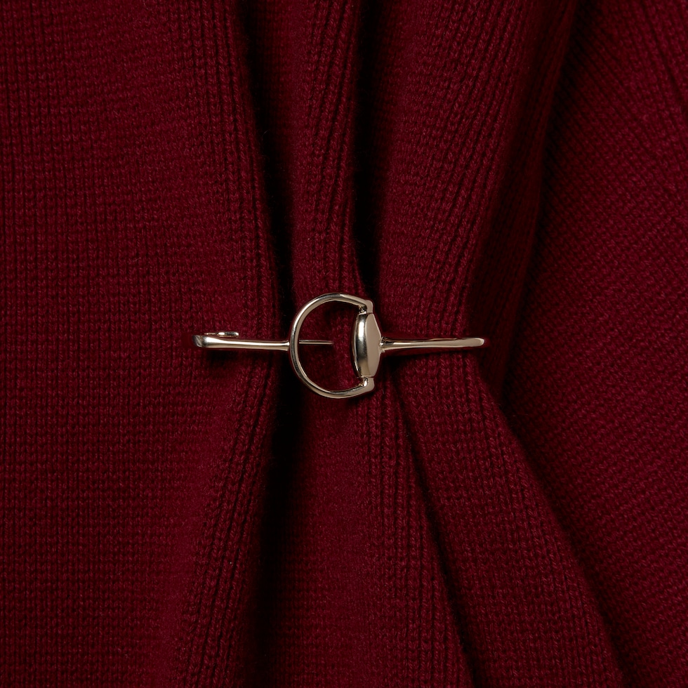 饰胸针羊毛山羊绒混纺针织套衫