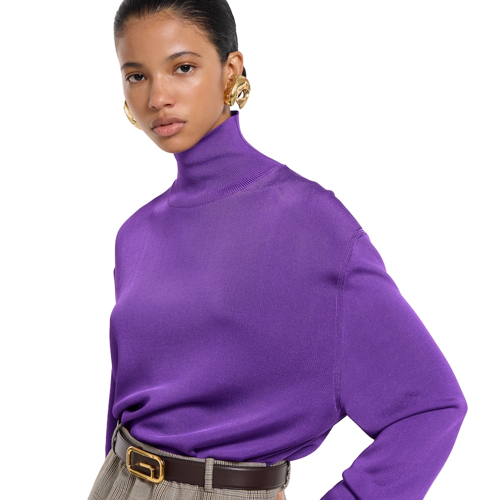 Crêpe fabric turtleneck