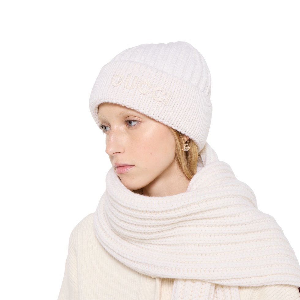 Wool cashmere hat with embroidery