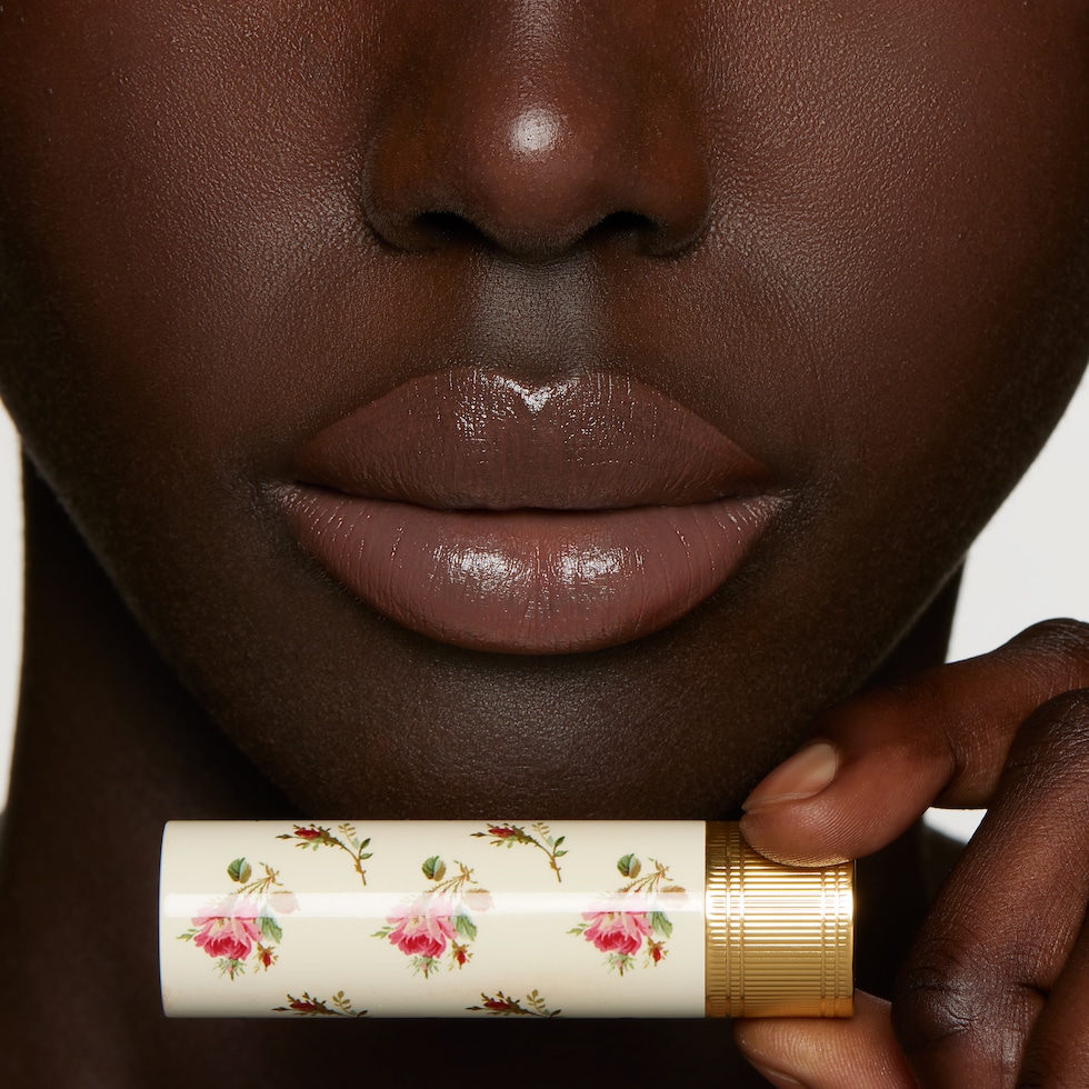 132 'Lilla Tawnie', Rouge à Lèvres Voile Lipstick