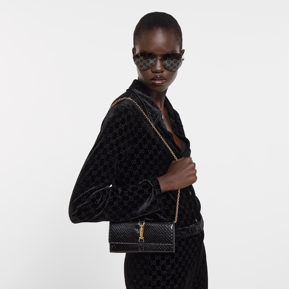Cartera Gucci Jackie de pitón con cadena