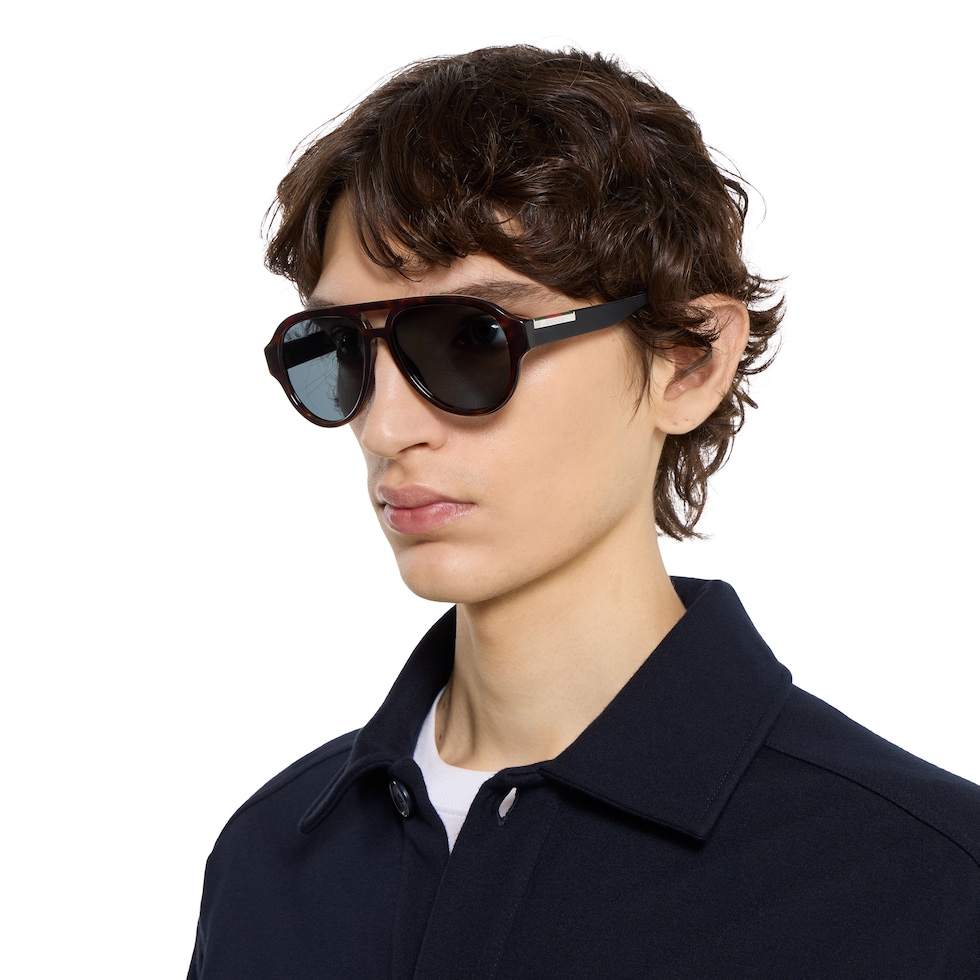 Pilot sunglasses