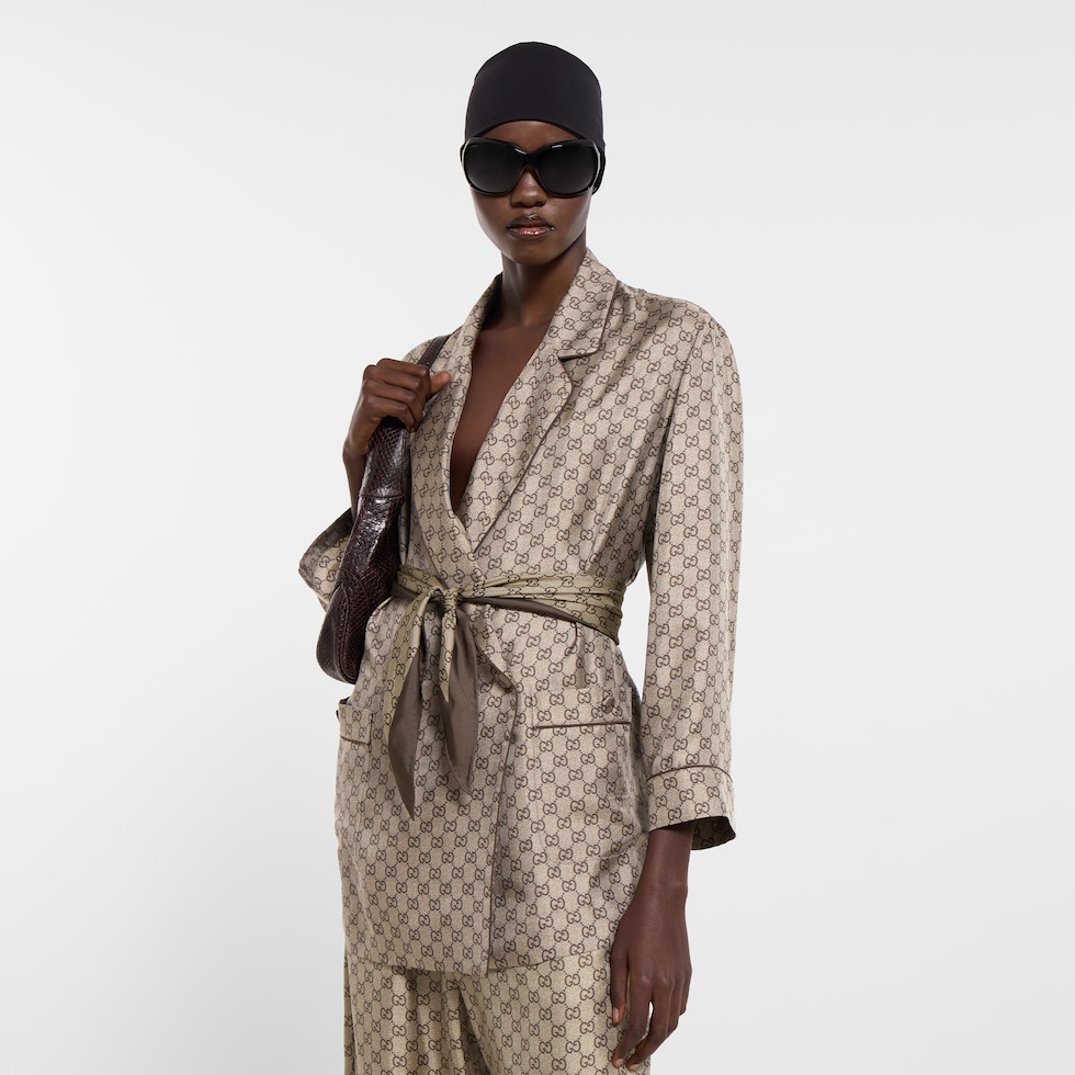 Rautenförmiges Halstuch aus Seidentwill mit Print